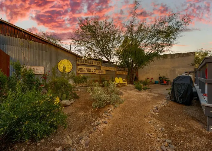 Charming And Cozy, 1 Bedroom 1 Ba , Historic Duplex Tucson